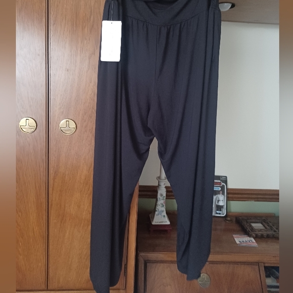 Athleta Black Draped Pant - Picture 7 of 7